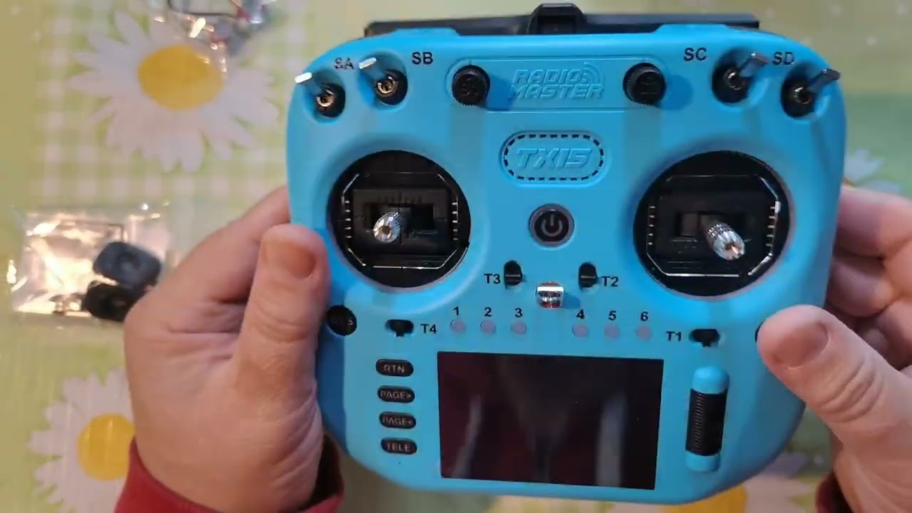 Radiomaster TX15 – Je to ideální vysílač pro začátečníky?/ Is This the Perfect Beginner RC Radio?