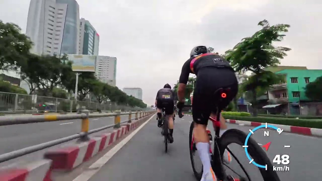 CSG vừa ngớt mưa là có mặt đông đủ , phê thôi rồi luôn ah