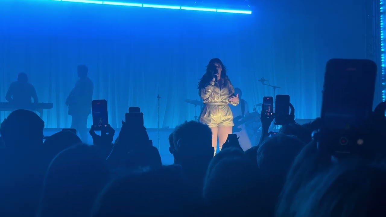 Ewa Farna - Cicho (Kraków, 27.10.2024)