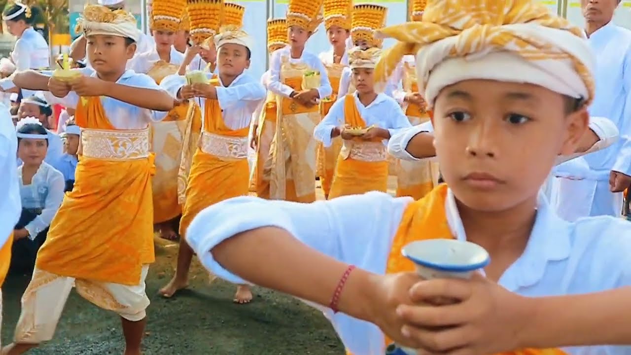 Puncak Karya ring Pura Prajapati Abuan Duk Karya Agung sane Sampun Lintang