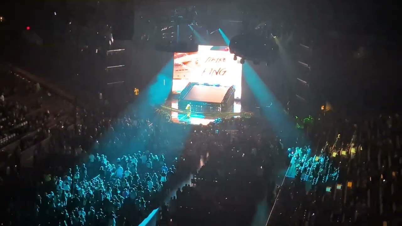 Missy Elliott - OUT OF THIS WORLD - Full Concert - Vancouver, BC