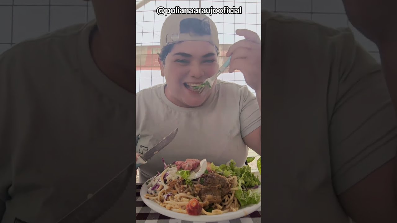 #COMENDO COM A POLY MUKBANG/ALMOÇO DIVINO E UMA PIMENTA ARDILOSA 😋