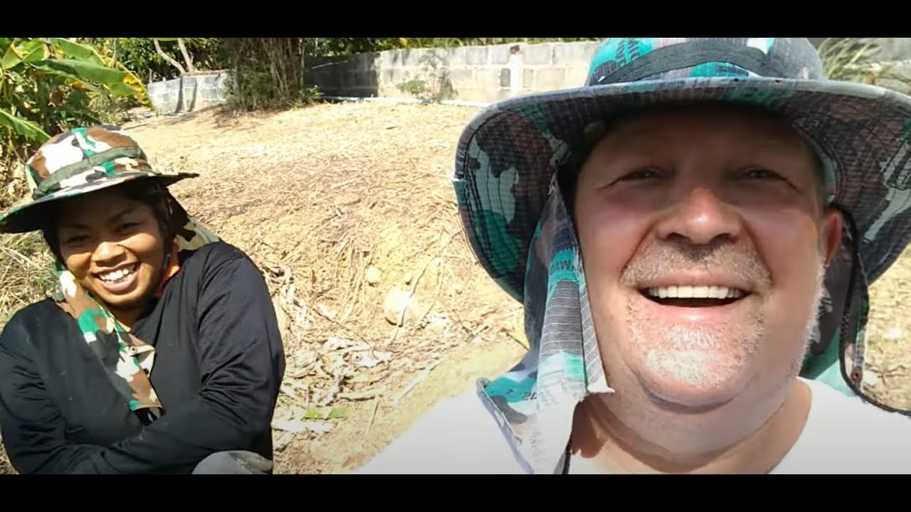 Thailand Ausgewandert. Bananen müssen raus. Mysteriöse Krankheit. Farmarbeit bei Uwe auf der Farm
