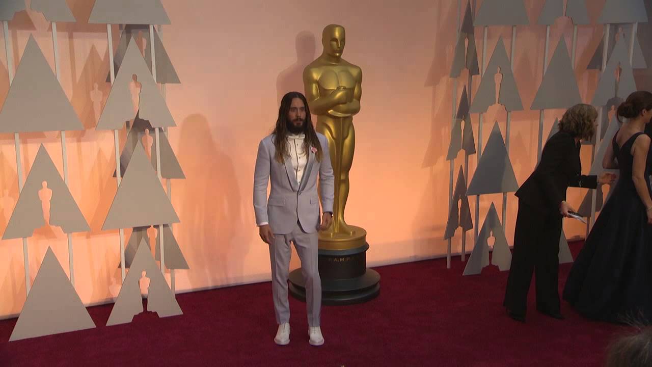 Oscars: Jared Leto Red Carpet (2015) | ScreenSlam