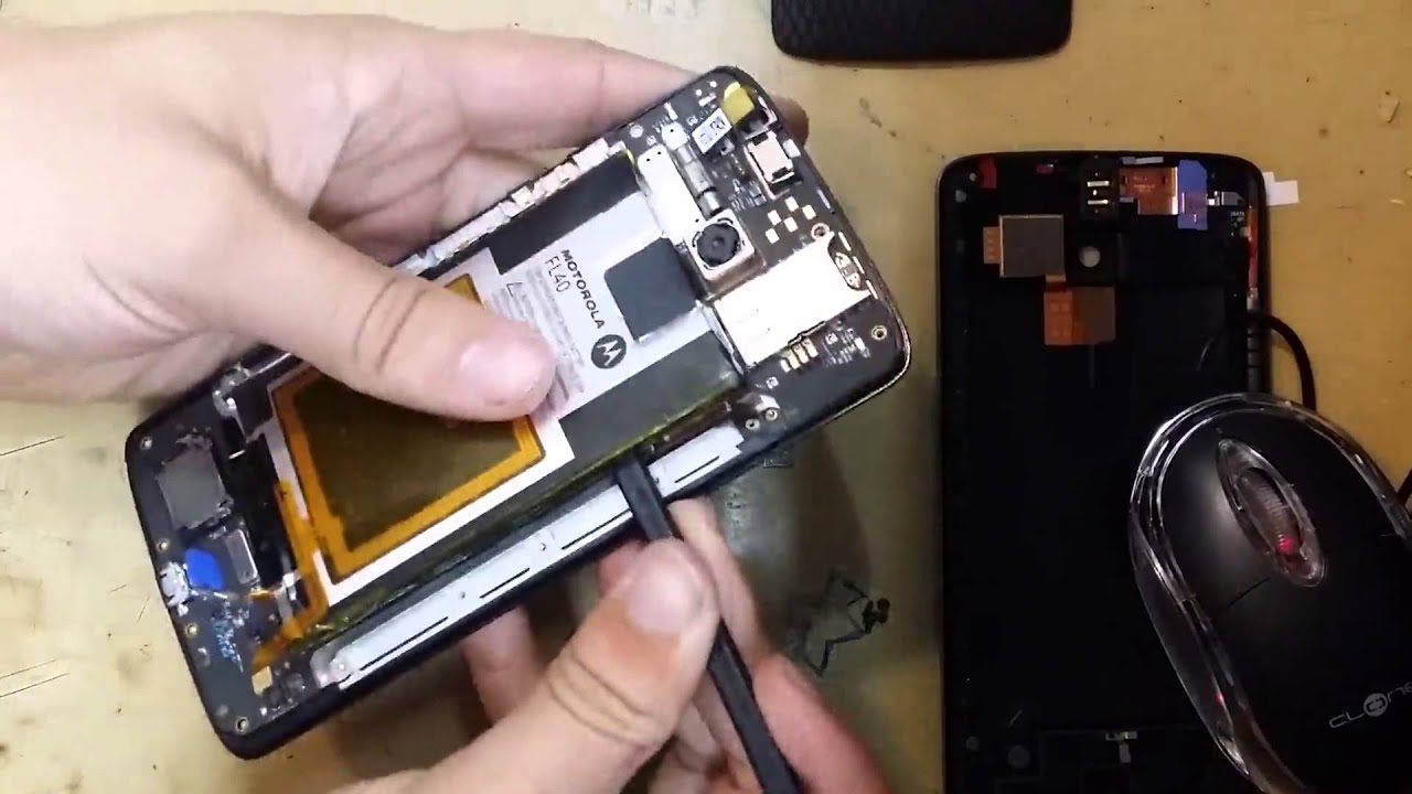 Desmontando Moto X Play XT1563