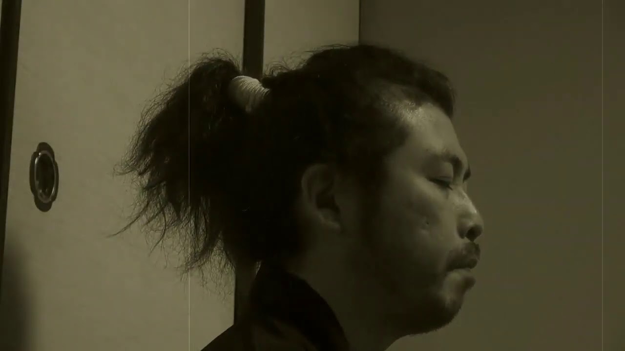 Samurai eating washuko at Japanese dining ...