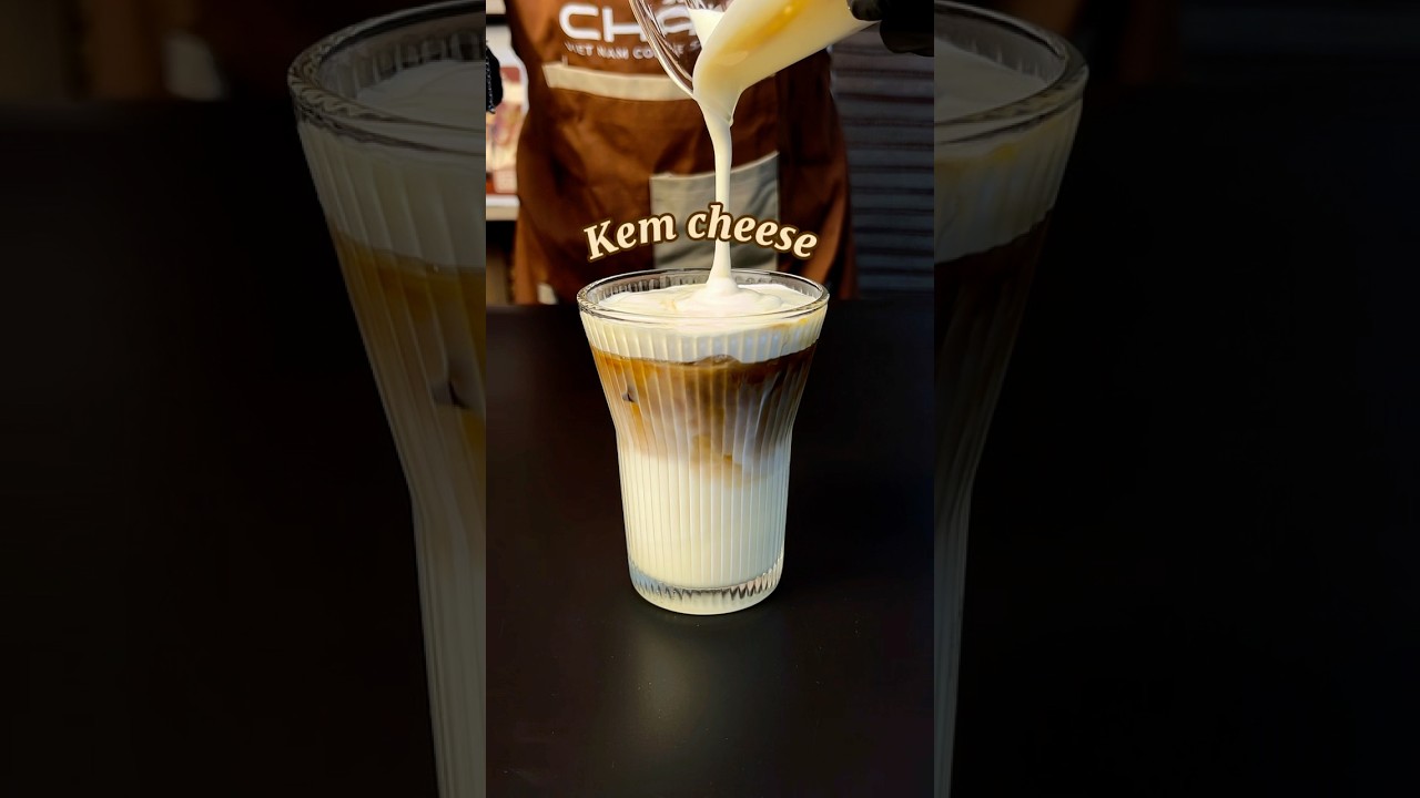C&agrave; ph&ecirc; latte kem cheese #coffee #cafemuoi #cafe #cafed #review #chauvncoffee