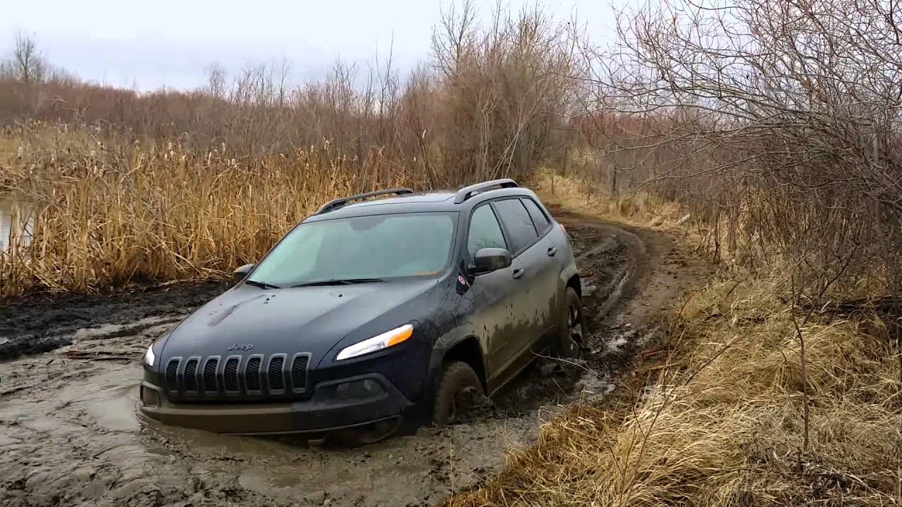 2014 Cherokee Trailhawk Mud Hole