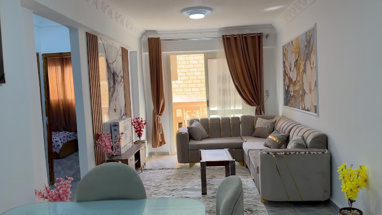 شقة للبيع في الإسكندرية بتطل علي البحر بل اجهزة والفرش 350 الف وقسط علي 4 سنين | لاتفوت الفرصة