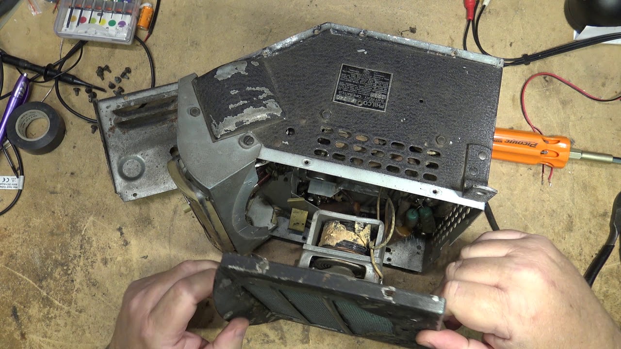 1940 tube car radio totally dead. Can i get this one running?  Lets find out