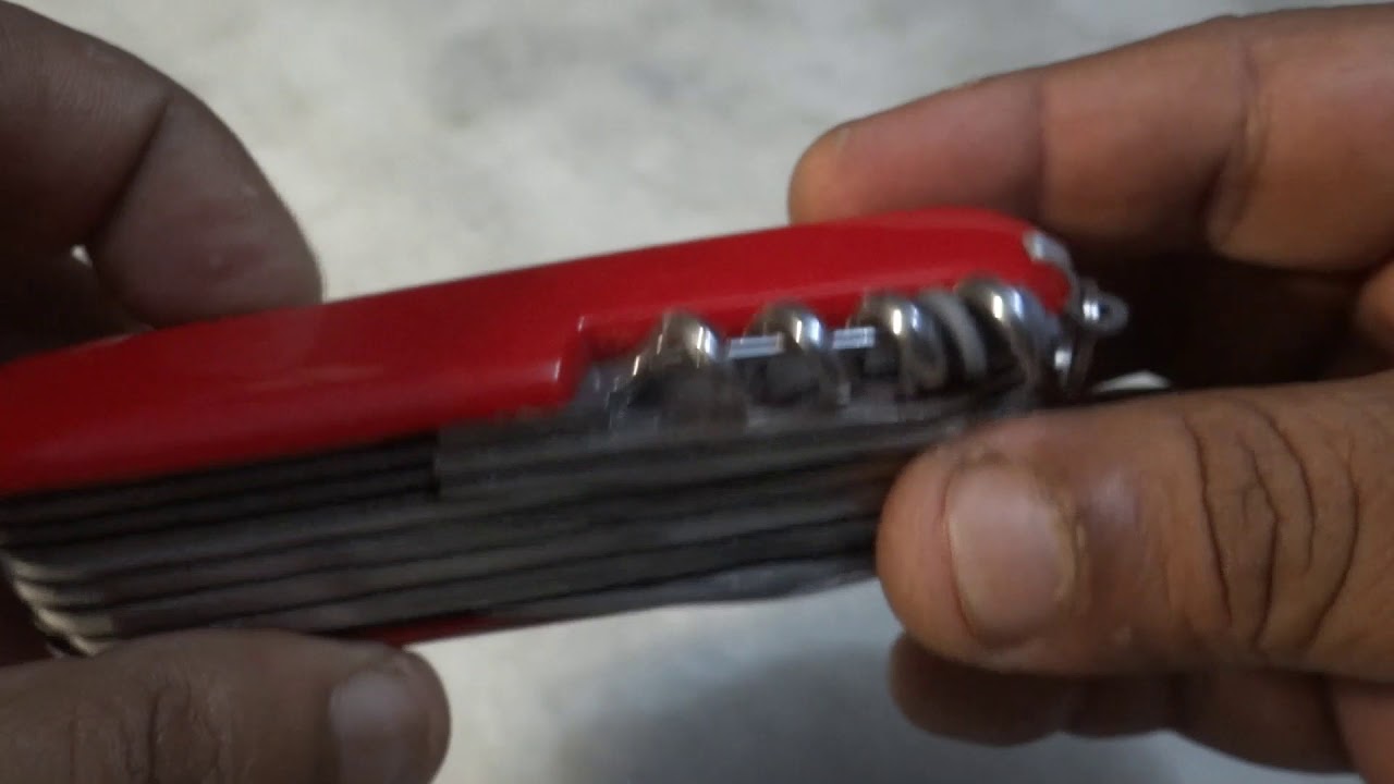 Original Victorinox Swiss Army Knife Vs Cheapo Chinese Fake Swiss Knfie.  Best Vs Worst
