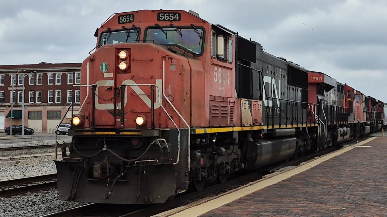 RARE CN SD75I On Point of 4-Locomotive Powered Manifest Train