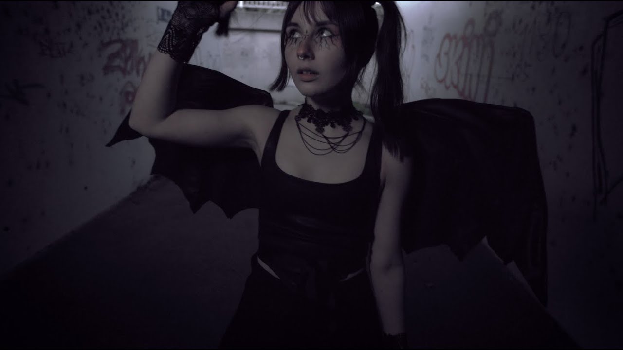 Madishu & David Theni - the Devil is a Girl (Official Music Video)