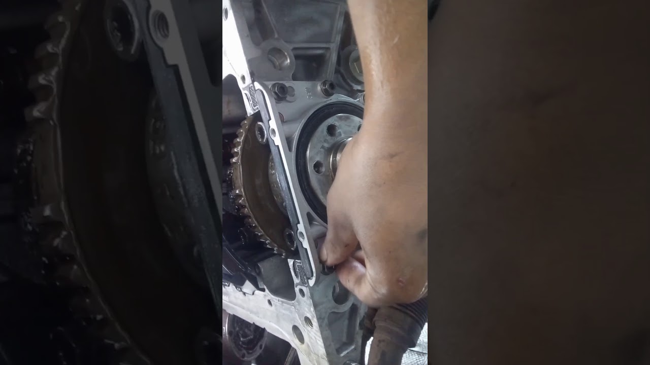 Remontagem do Golf 1.6 8v motor AKL defeito na bomba de óleo nova