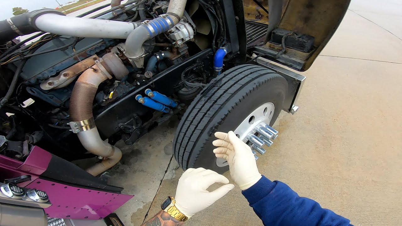 A DAY IN THE LIFE OF A OTR TRUCK DRIVER | Freightliner Classic XL