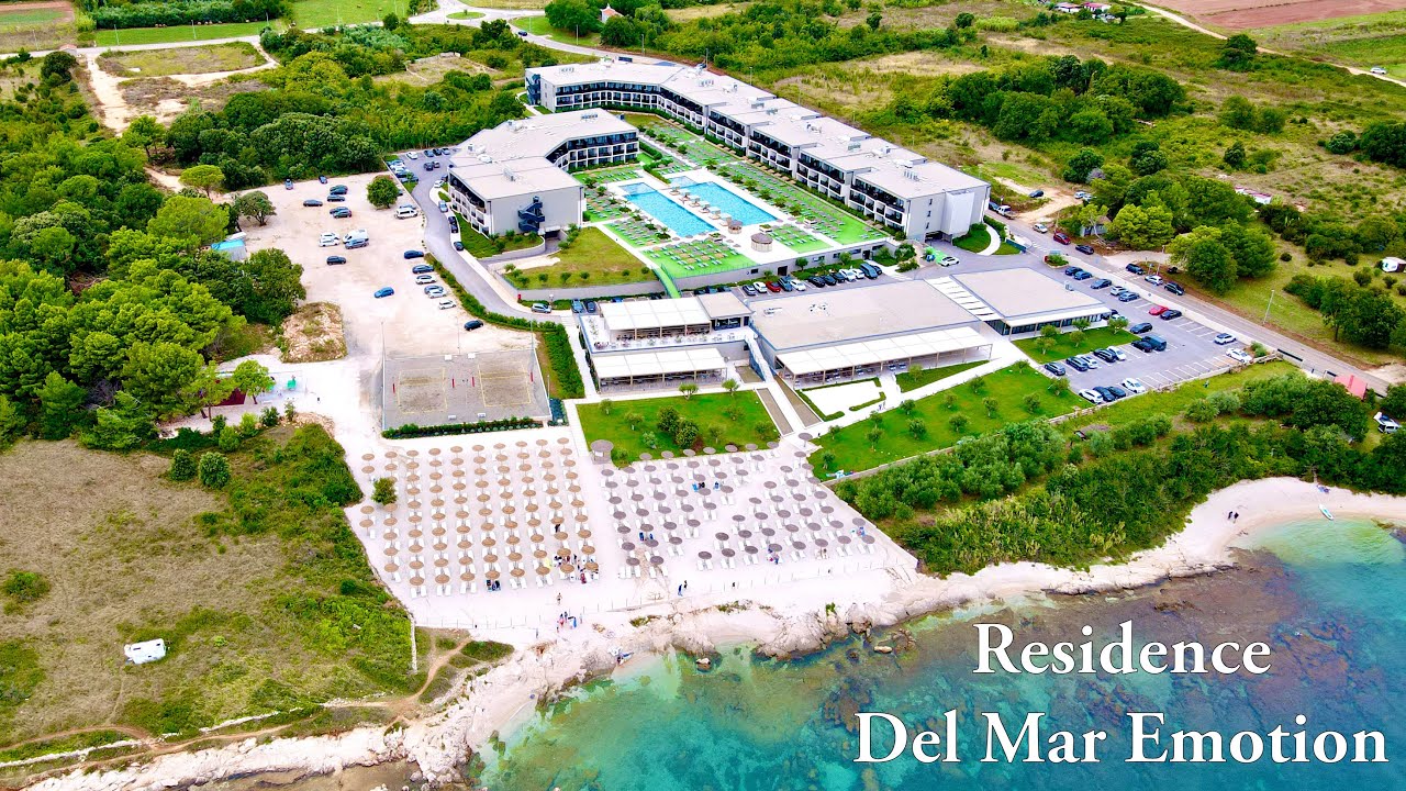 Residence Del Mar Emotion, Ližnjan, Croatia - drone view (4K)