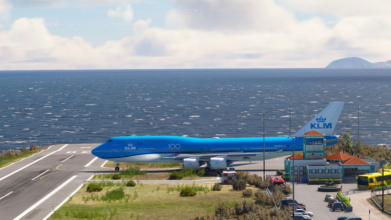 Masive Boeing 747 KLM Airlines Takeoff on Short Runways SABA Airport