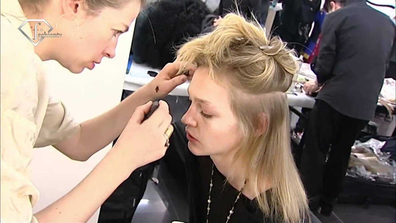 fashiontv | FTV.com - SASHA PIVAVOROVA MODEL TALKS FALL/WINTER 2010 -2011