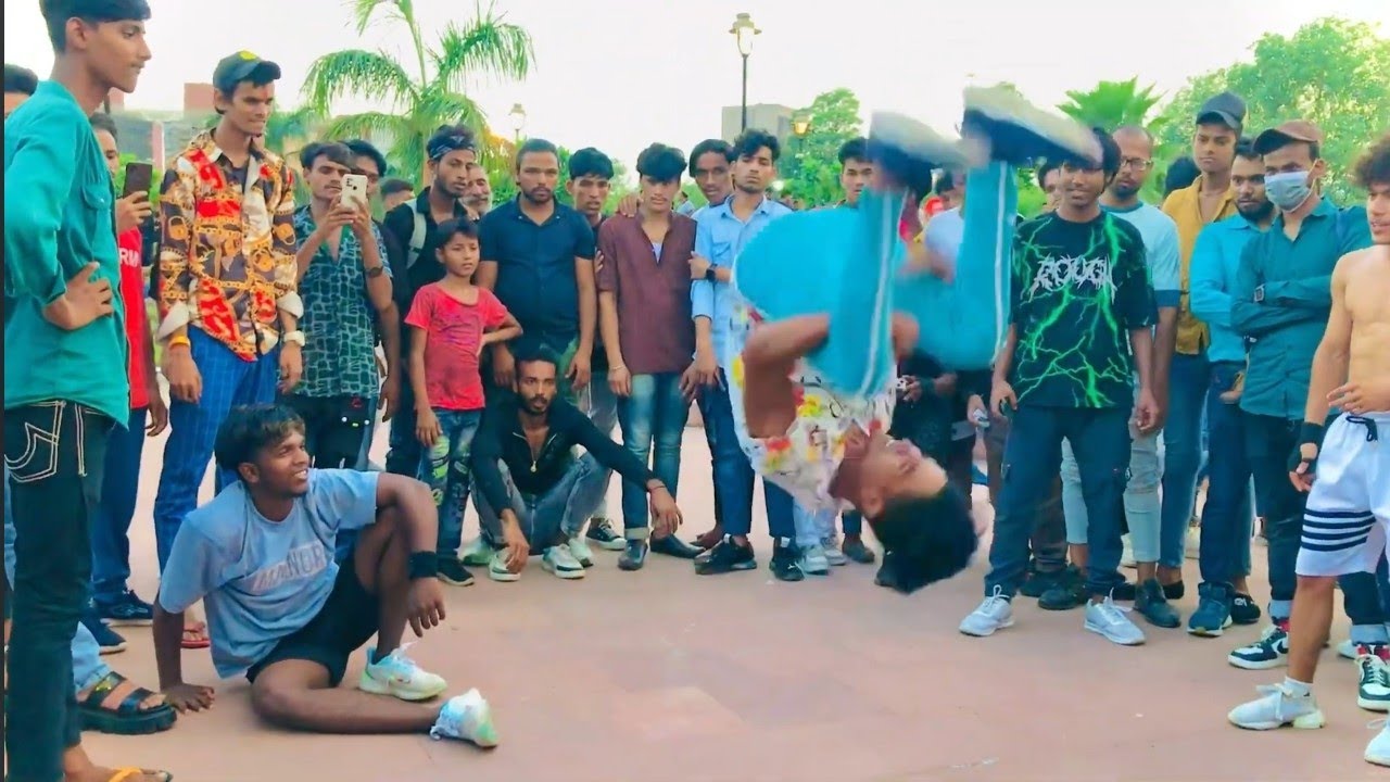 Flip reaction in public people doing flips in public 🥰