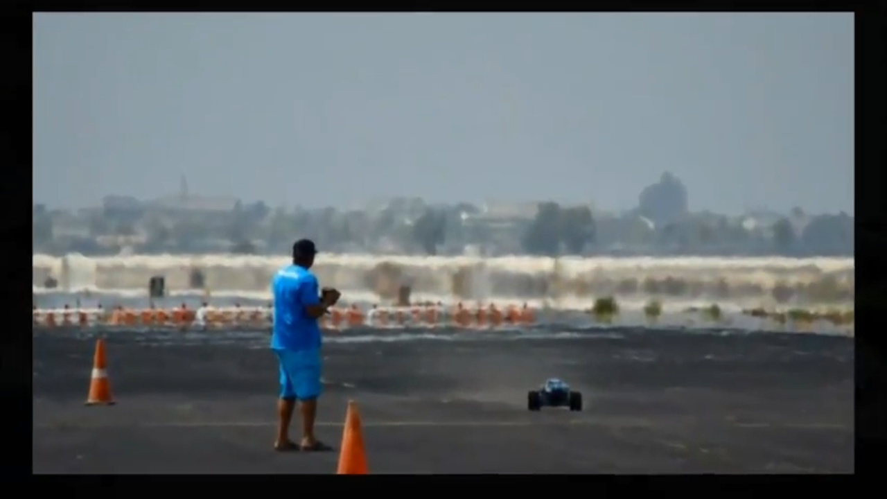Traxxas X-Maxx 8s breaks 95+mph at Poseidon/Rossa Speed Run Challenge!! Mugen MGT7 new PB 142mph!