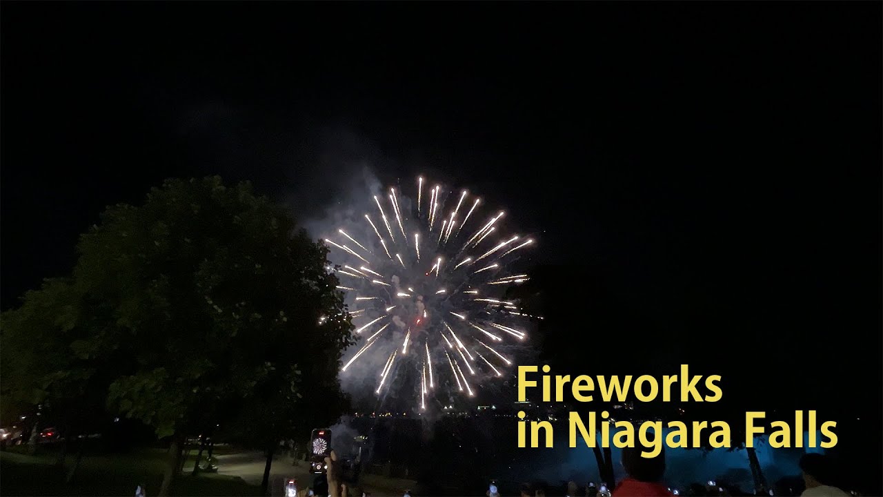 [쉼]나이아가라 폭포에서 불꽃놀이 / Fireworks in Niagara Falls