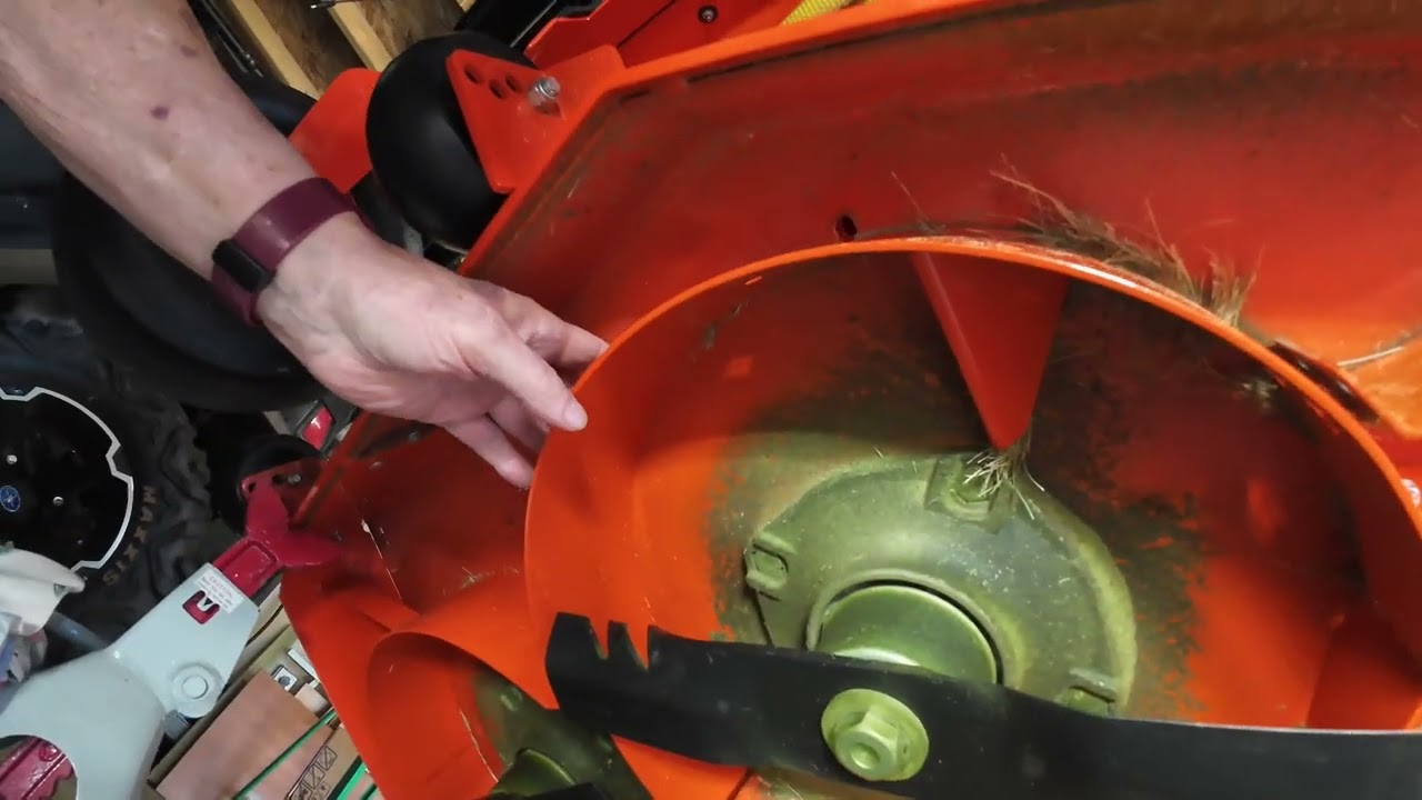 Kubota Z242-KW mulch kit installation