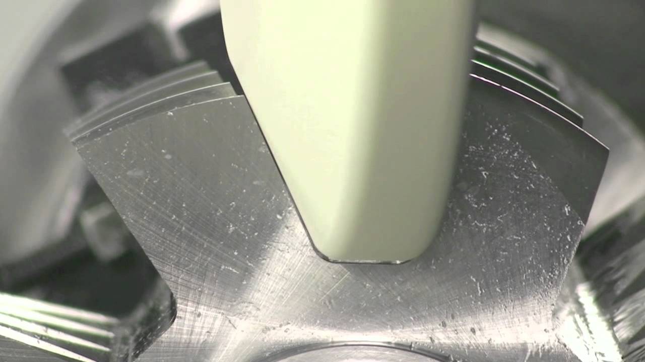 Haas Multigrind® CB - Grinding a Hob Cutter