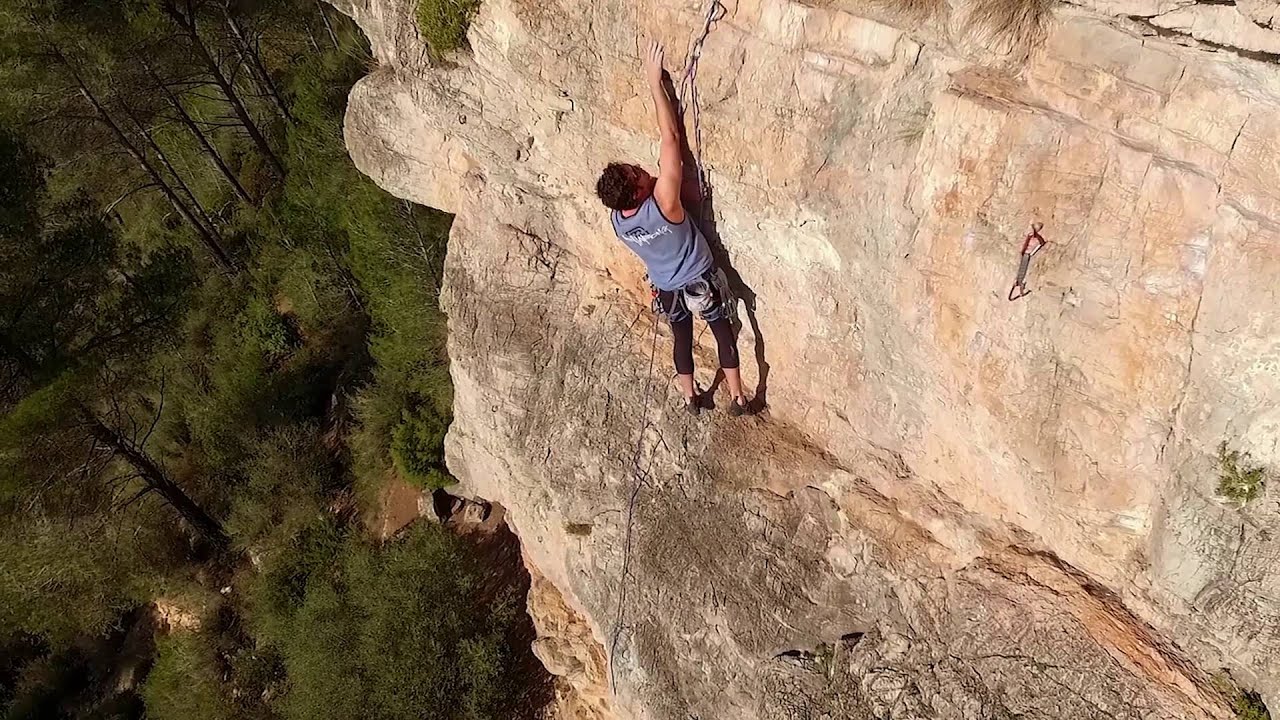 Escalando en Gelida 2015 a vista de drone