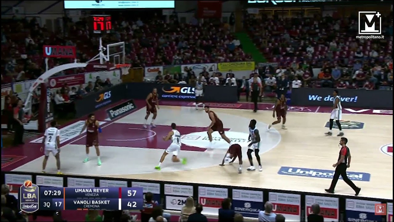 Matteo Spagnolo O and D vs  Venezia (15 PTS 4 REBS 3 ASTS)