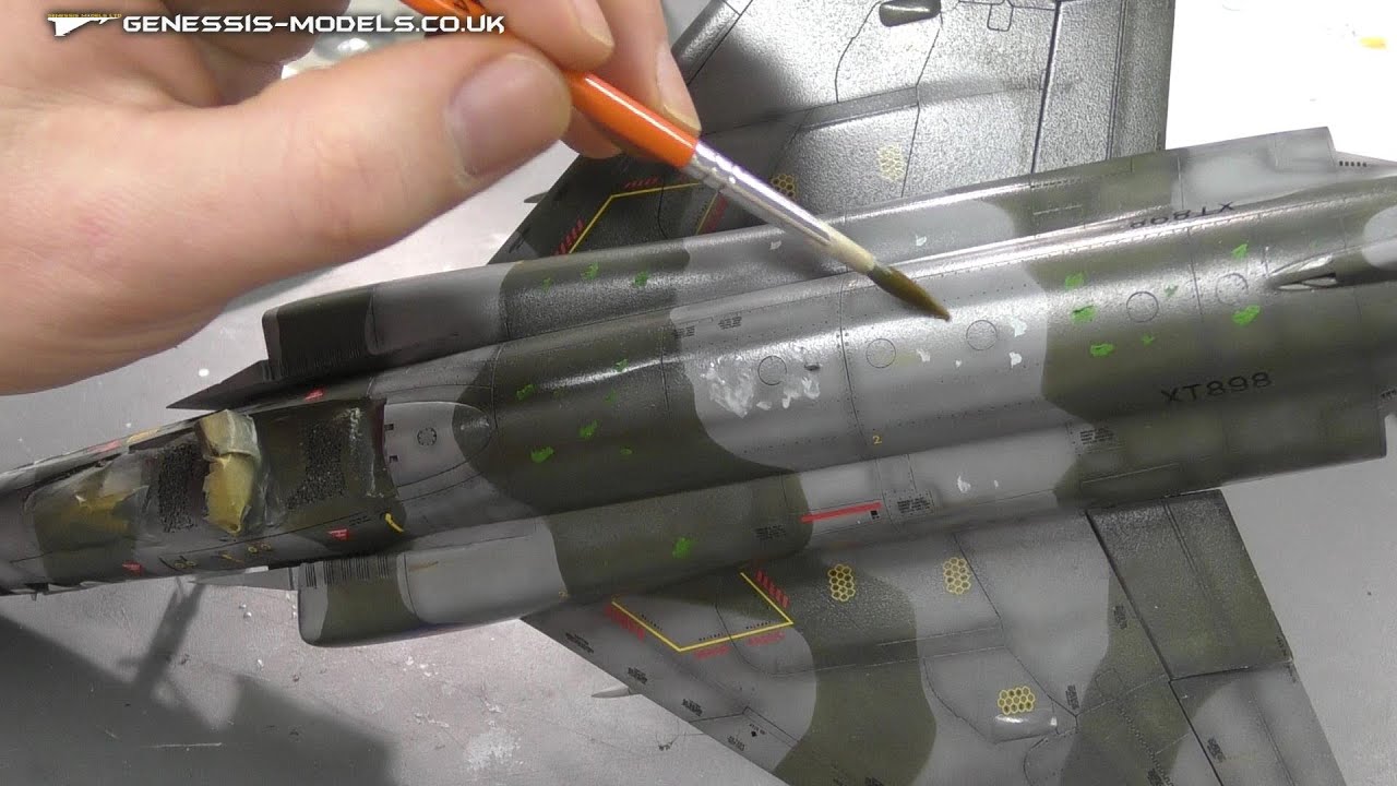 Sun Fading With Oils : Building The Revell Phantom FGR.2 1/48 Scale : Episode.23