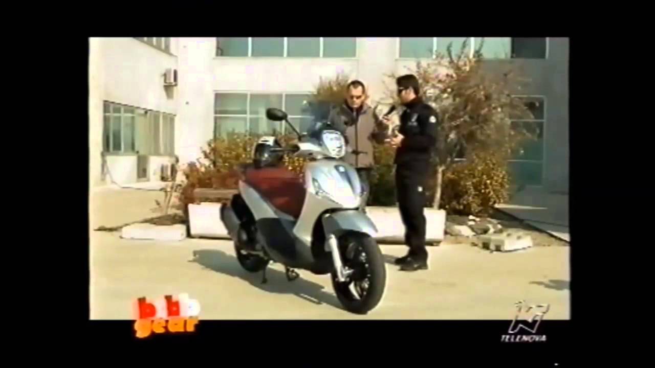 Piaggio Beverly Sport Touring 350 test Boob Gear