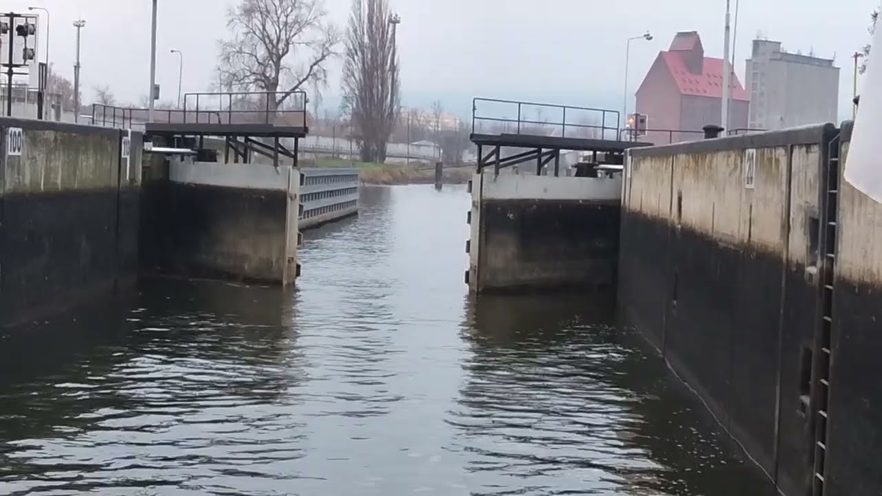 Zdymadlo Lovosice (lodní linka T91)