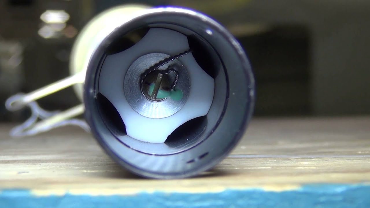 Control Column Internal Glide Attach Screw Installation