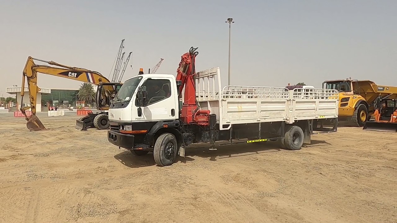 2005 Mitsubishi FH Flatbed Truck w/Crane -Dubai, UAE Auction | 29 & 30 June