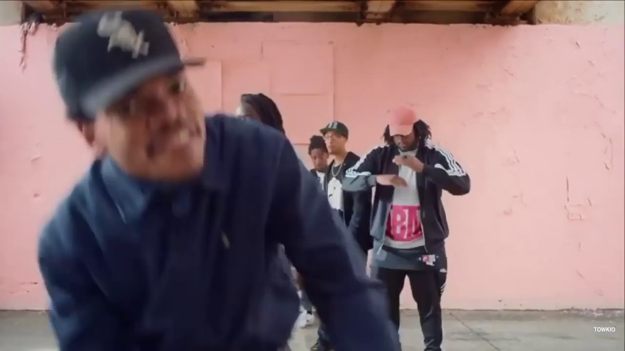 Rappers dancing to 19.10 by Childish Gambino