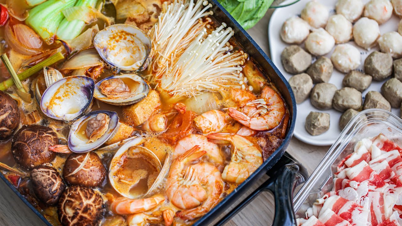 美国打工仔自制冬阴功火锅 | Make Tom Yum Hot Pot Feast At Home
