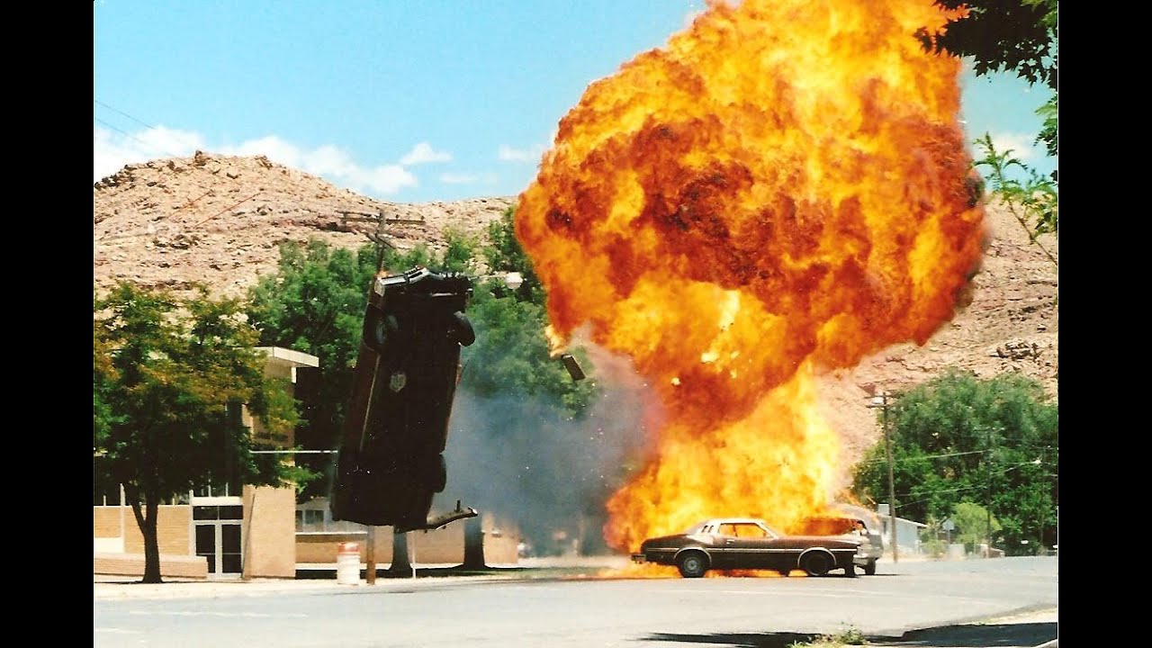 Stuntman Bob Ivy - Car Crash Stunt - 