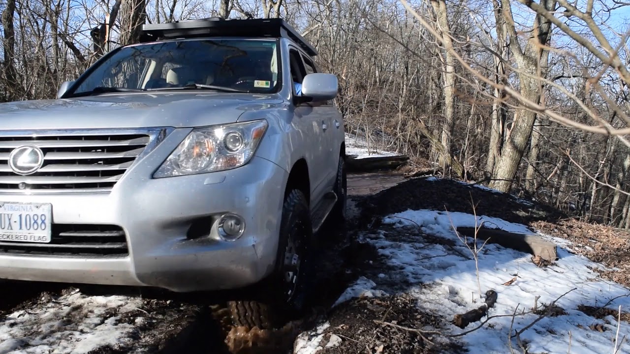 Lexus LX570 Offroad Flagpole Knob - George Washington National Forest