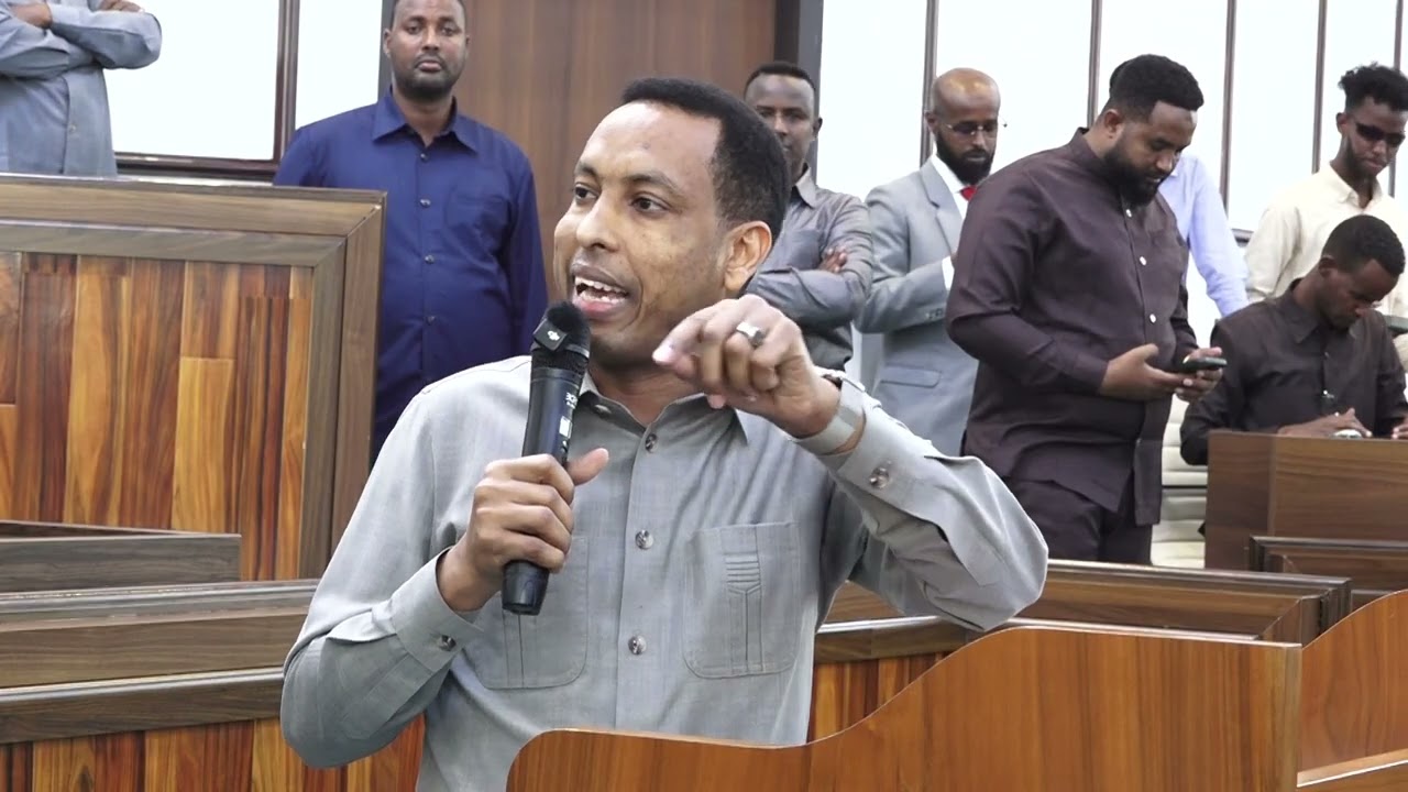 Xildhibaan Ilyaas oo ka hadlay muhiimadda ay leedahay in lasii amba-qaado cutubka 4aad ee Dastuurka.