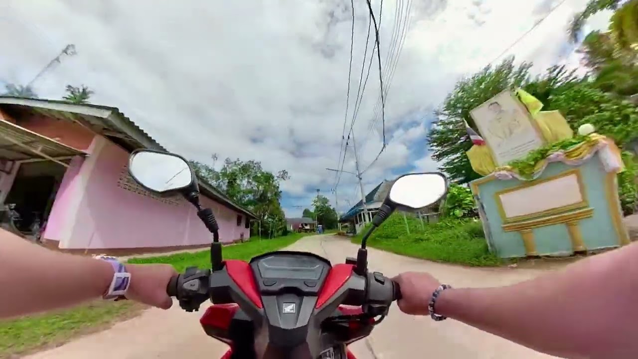 Koh Yao Yai on a scooter - Thailand- ASMR