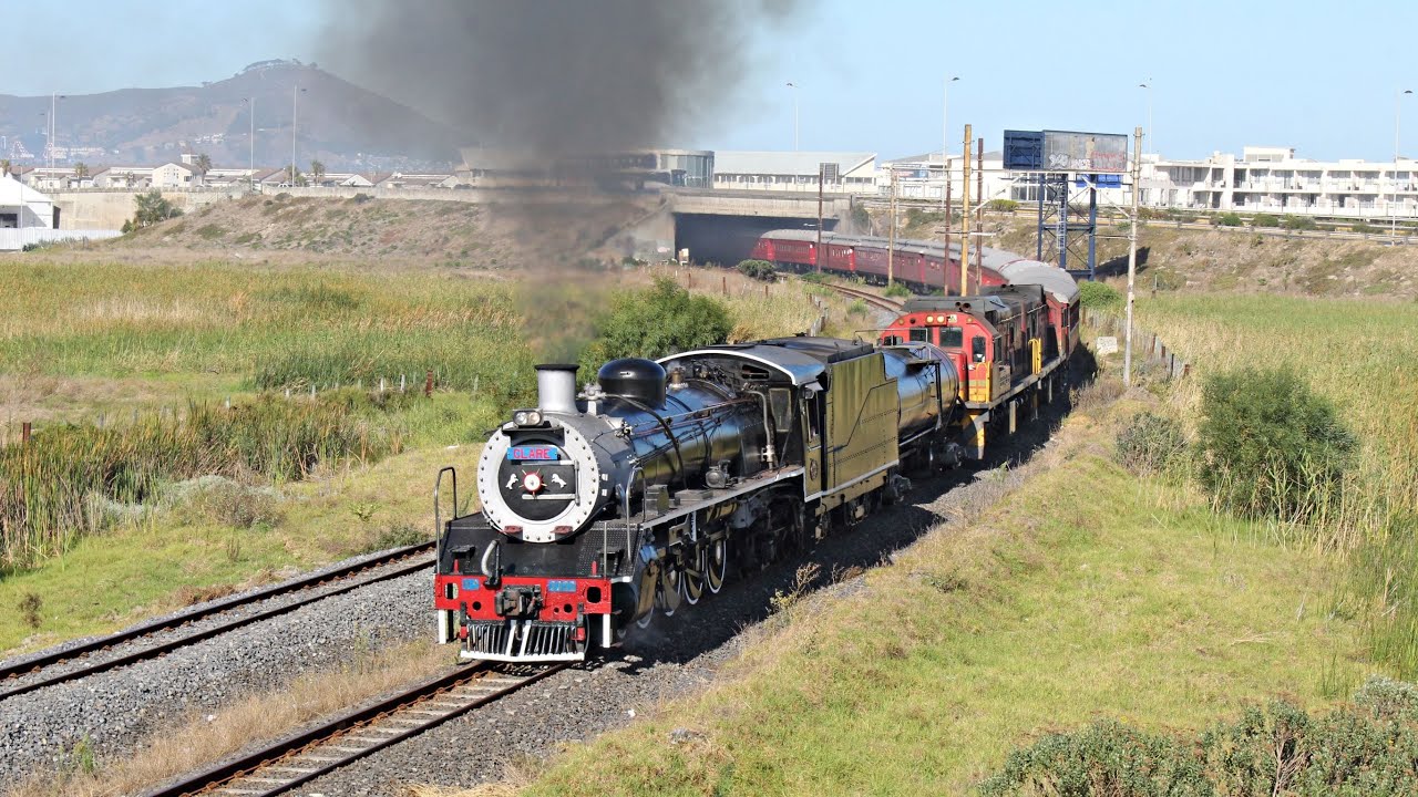 SAR Class 19D 3322 'Clare' En Route To Elgin - 21 January 2023