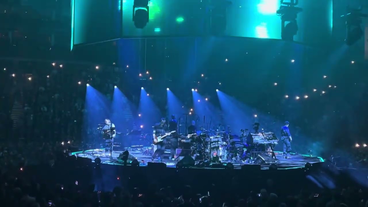 Radiohead - Fake Plastic Trees (LIVE At The O2 Arena)