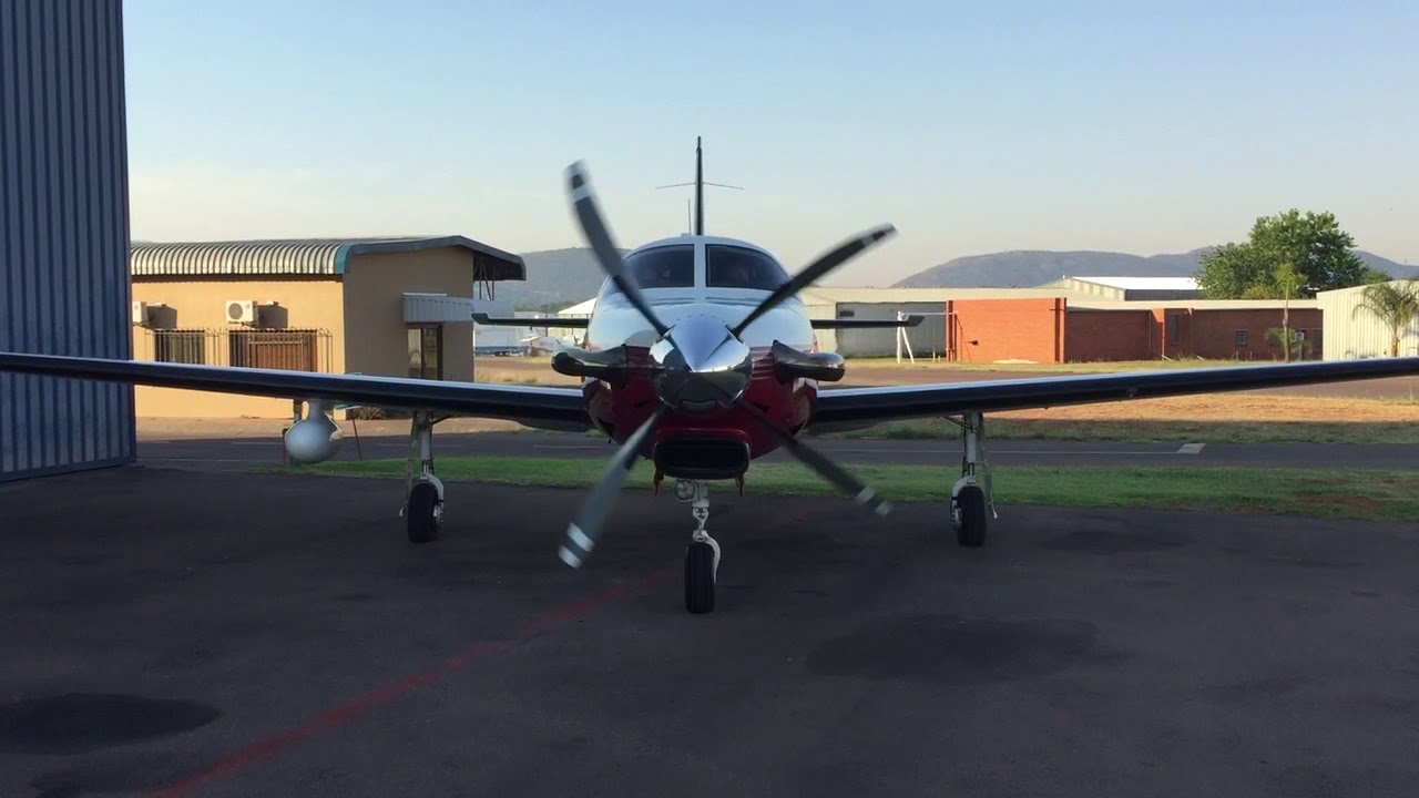 JetPROP DLX Pratt & Whitney PT6A-35 startup