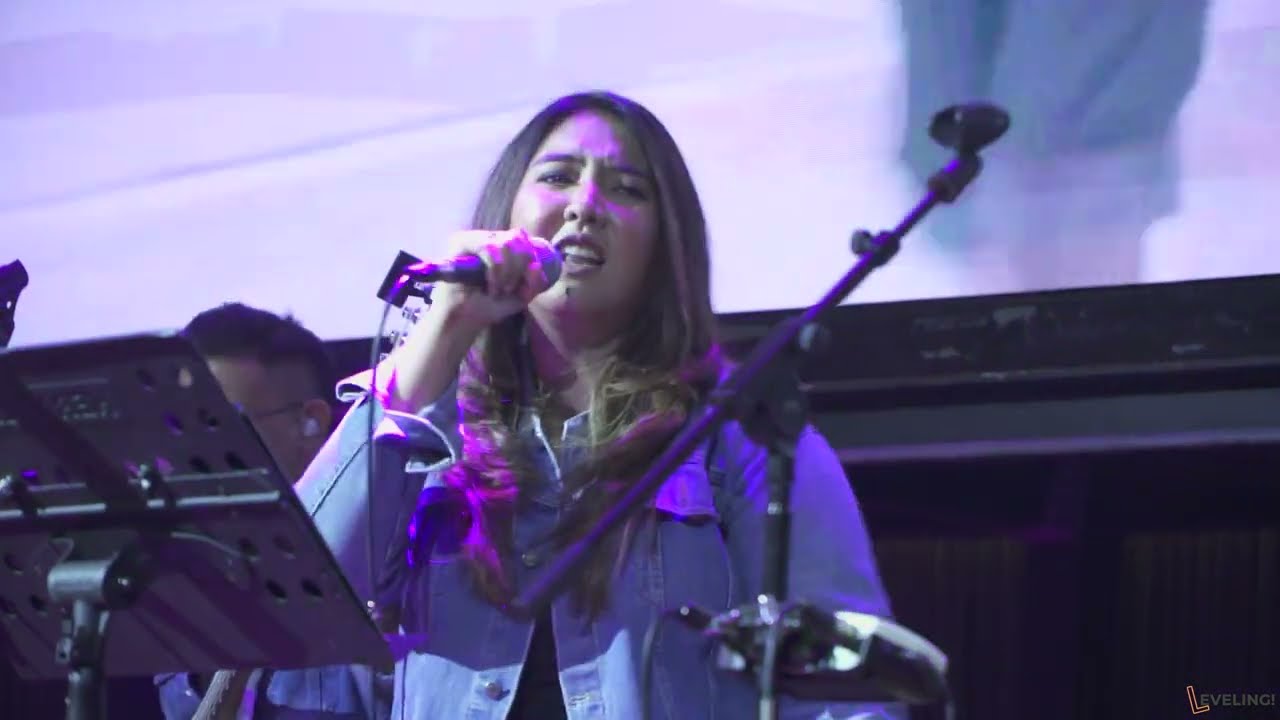 Ahmad Dhani - Aku Cinta Kau Dan Dia (Cover Live Perfomance at Lavva Senayan by Gruvytown)