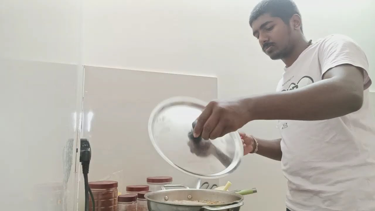 I AM MAKING A UPAMA 
