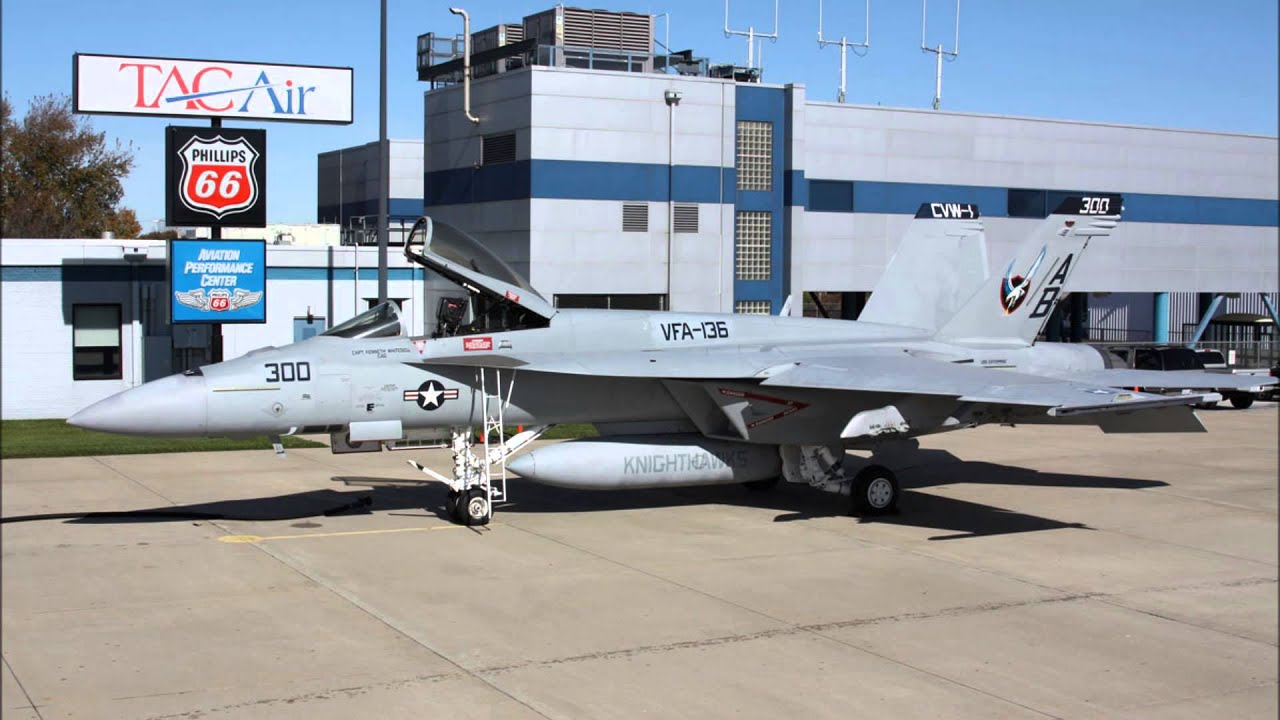 F-18 KSUS to KSTL Emergency Landing (ATC Audio)