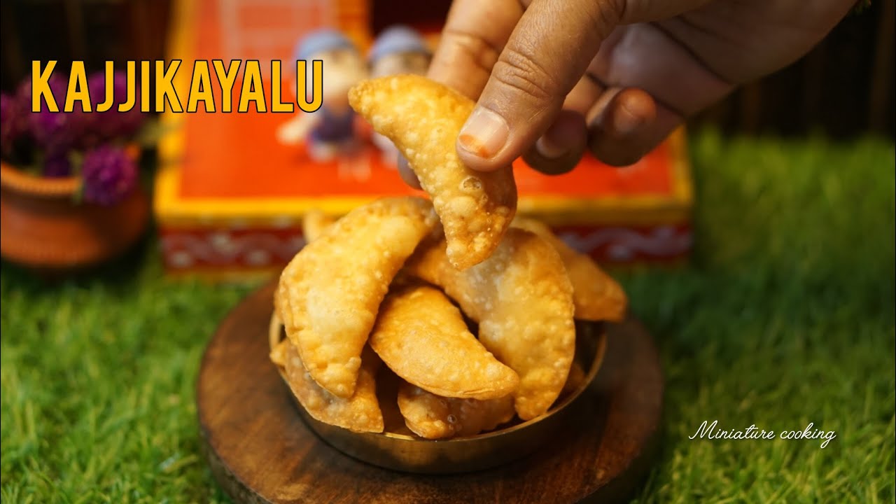 Kajjikayalu | కజ్జికాయలు | sankranti special food in miniature Style @Tinycook123