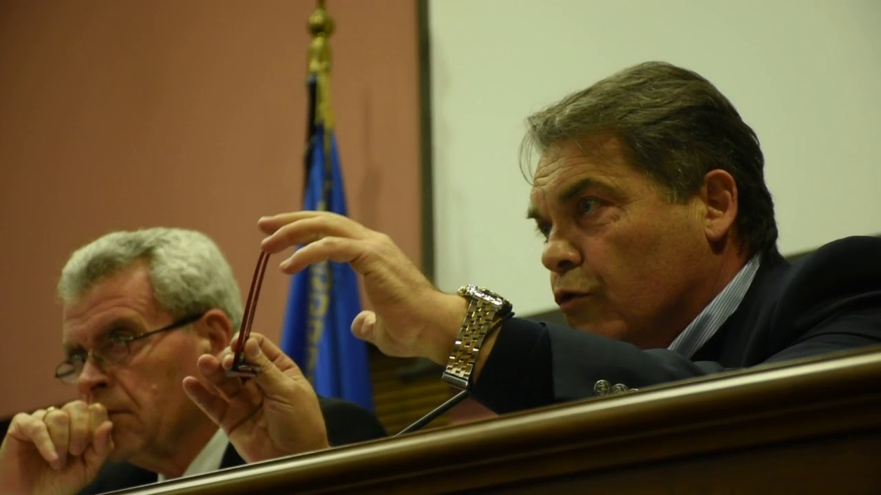ArgolidaPortal.gr Άργος-Ένταση στο Δημοτικό Συμβούλιο του δήμου Άργους-Μυκηνών