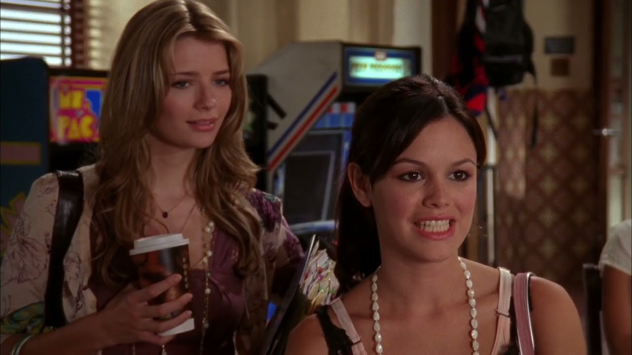 s3 summer roberts scenepack