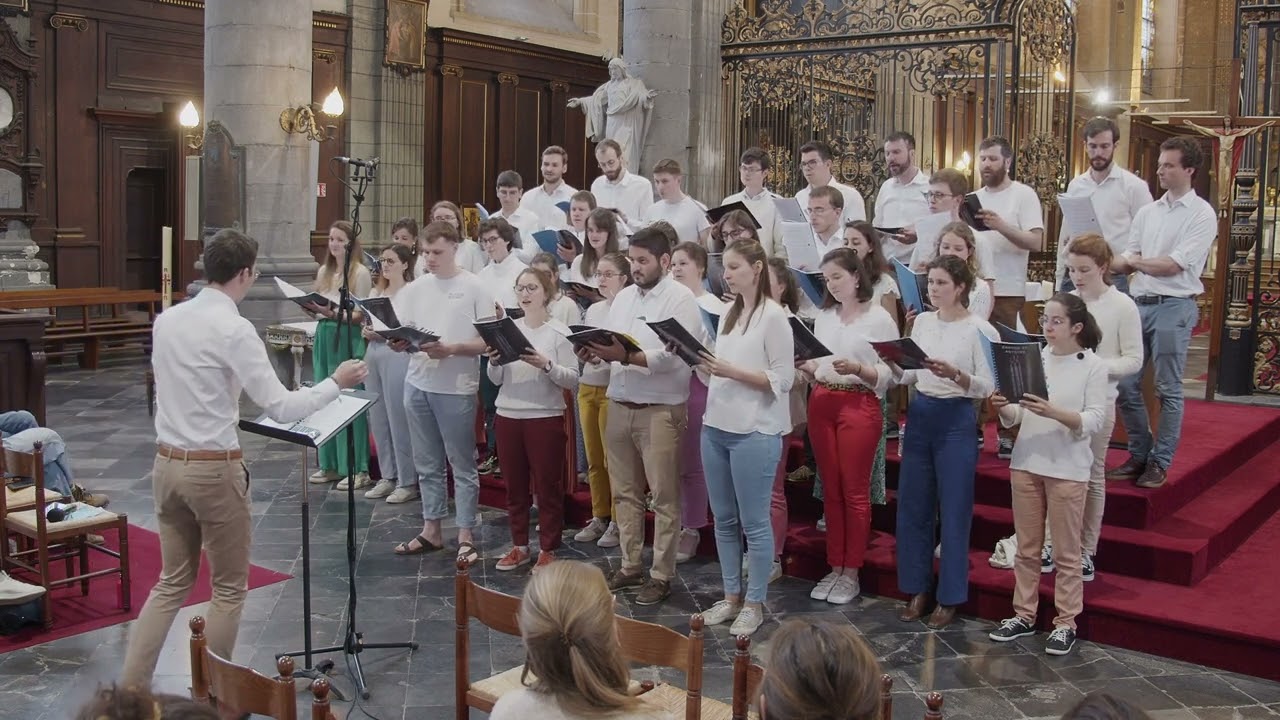 Jésus adoramus te - Communauté de l'Emmanuel